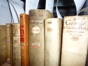 PHOTO Other volumes of the Hugo Grotius Collection
