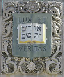 Yale University: Lux et Veritas
